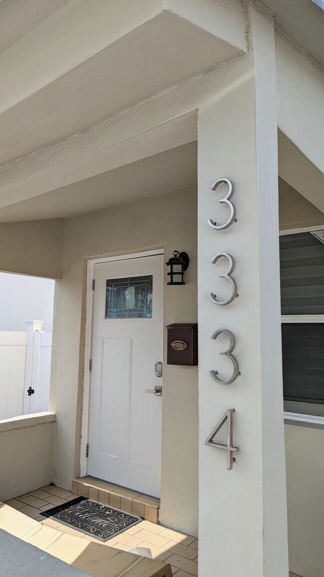 Primary Photo - 3334 SW 24th Ter