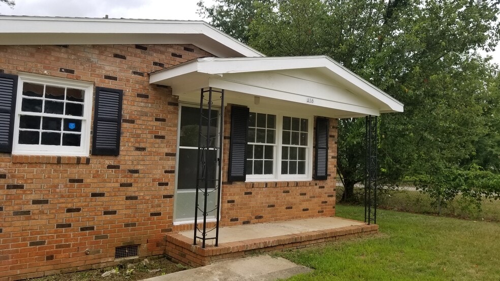Exterior front - 416 West Lakeside avenue