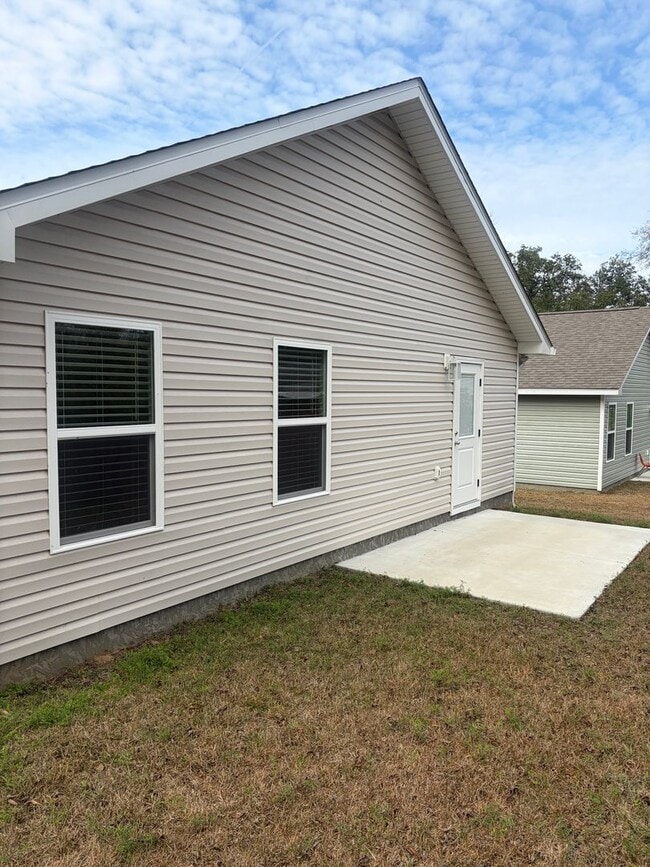 Building Photo - Brand New Single Family Home!