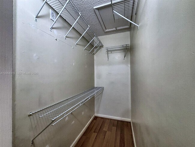 Building Photo - 14391 SW 120th Ct