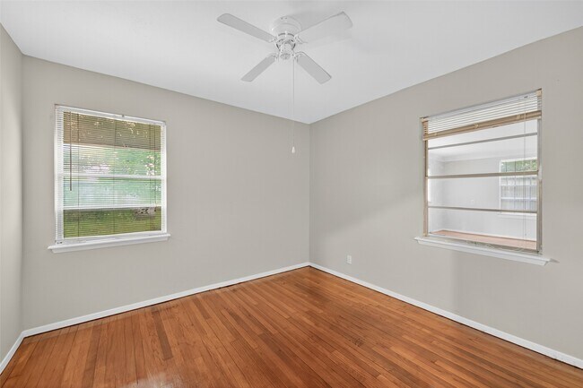 Building Photo - 3438 5th St