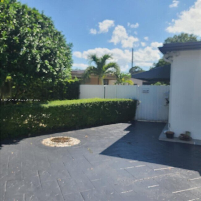 Building Photo - 3740 NW 165th St