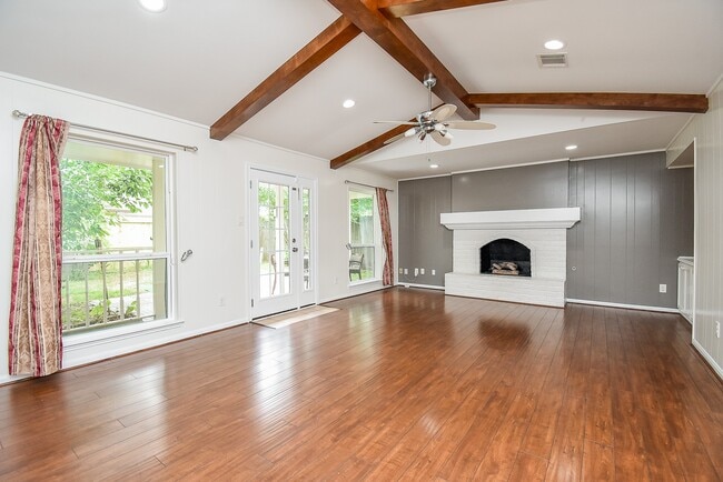 Building Photo - 14206 Ella Lee Ln