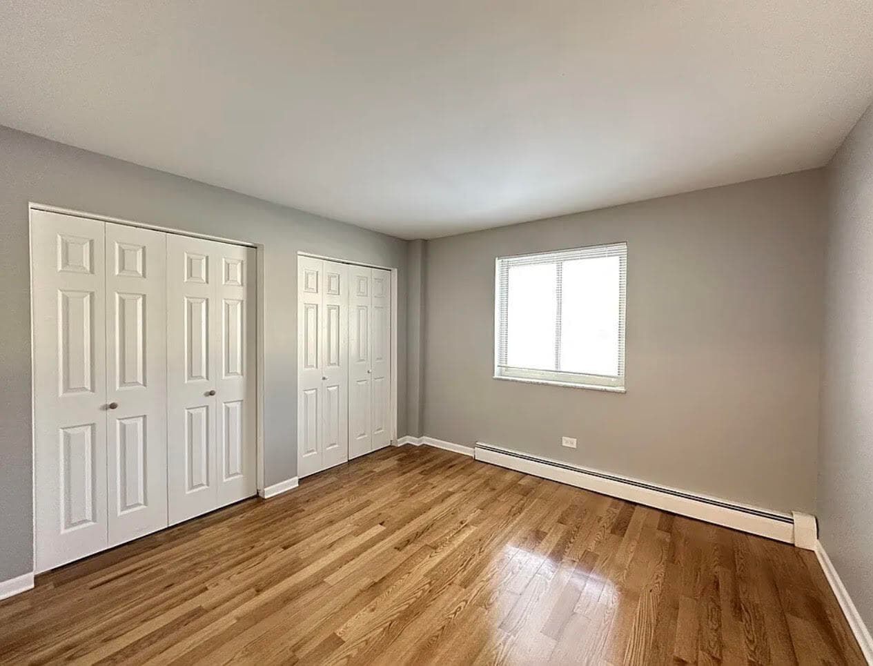 Building Photo - 1653 Oakwood Ave