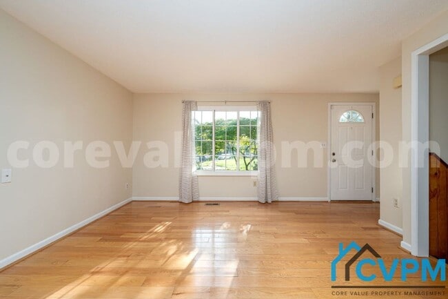 Building Photo - 7714 Baggins Rd
