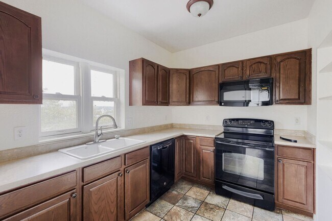 Building Photo - 7401 W 48th Ave