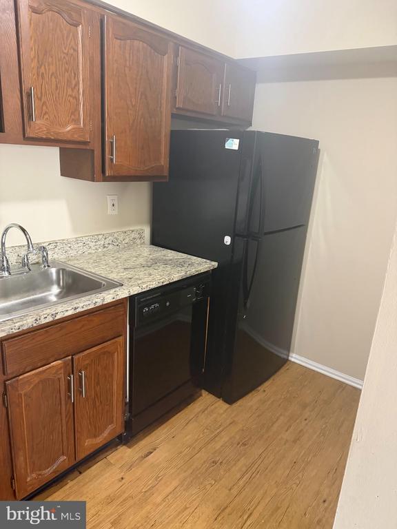 Building Photo - 526 Gia Cir