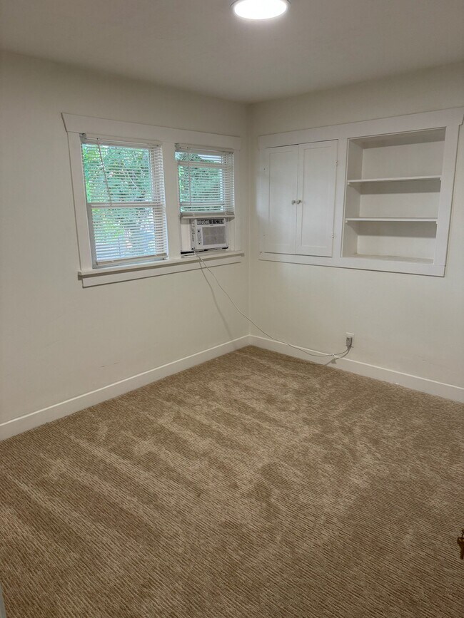 Building Photo - 1216 S 1100 E