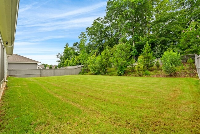 Building Photo - 826 Clear Spring Dr