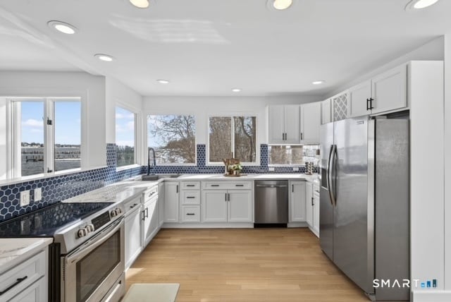 Building Photo - 352 Pequot Ave