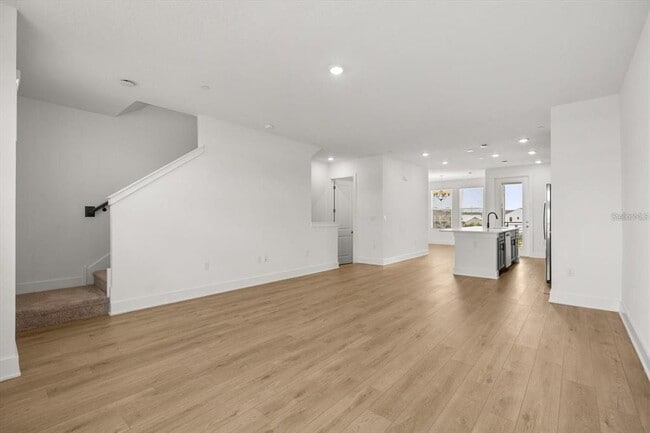 Building Photo - 15489 Hamlin Pk Dr