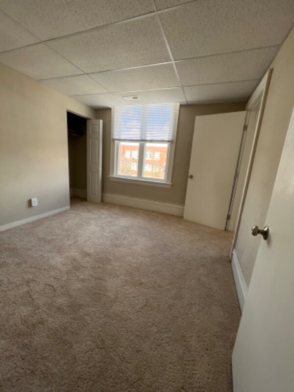 Building Photo - 730 California Ave