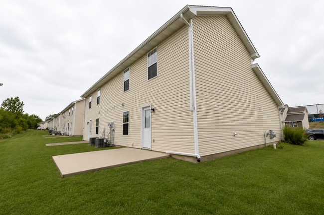 Building Photo - 5808-5810 Canaveral Dr.