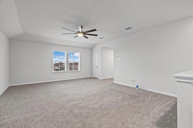 Building Photo - 20221 Heinrich Ln