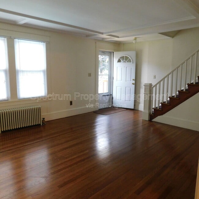 Building Photo - 27 Johnson Heights