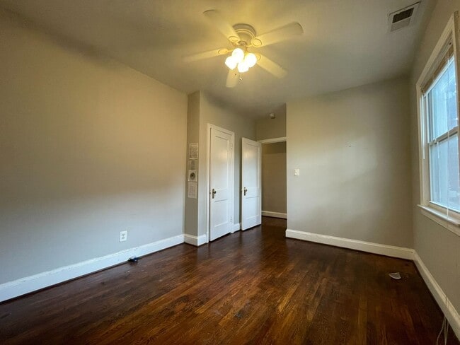 Building Photo - 4023 9th St NE