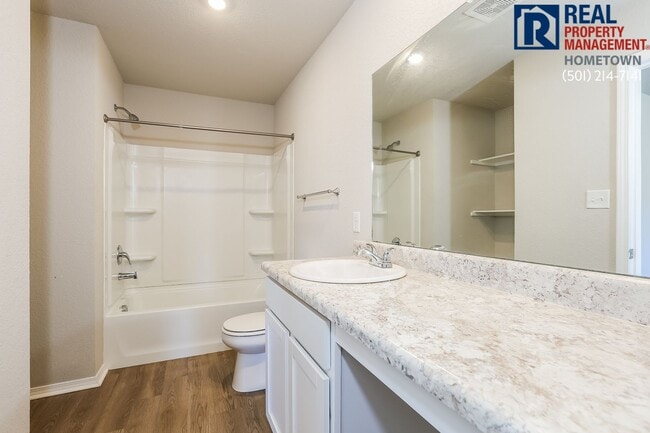 Building Photo - 19 Curly Leaf Ln