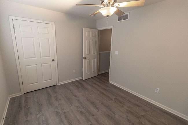 Building Photo - 3916 Snowy Owl Dr