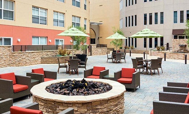 Building Photo - Rafael Town Center Apartments