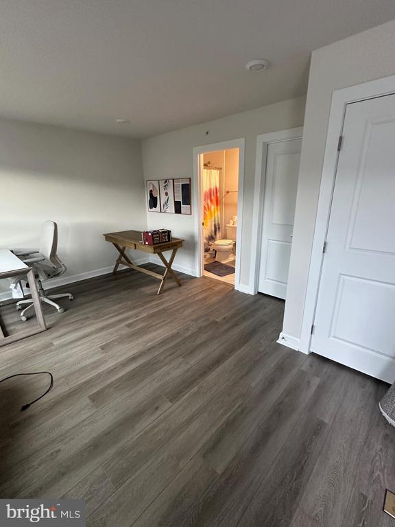 Building Photo - 209 Market Square NW