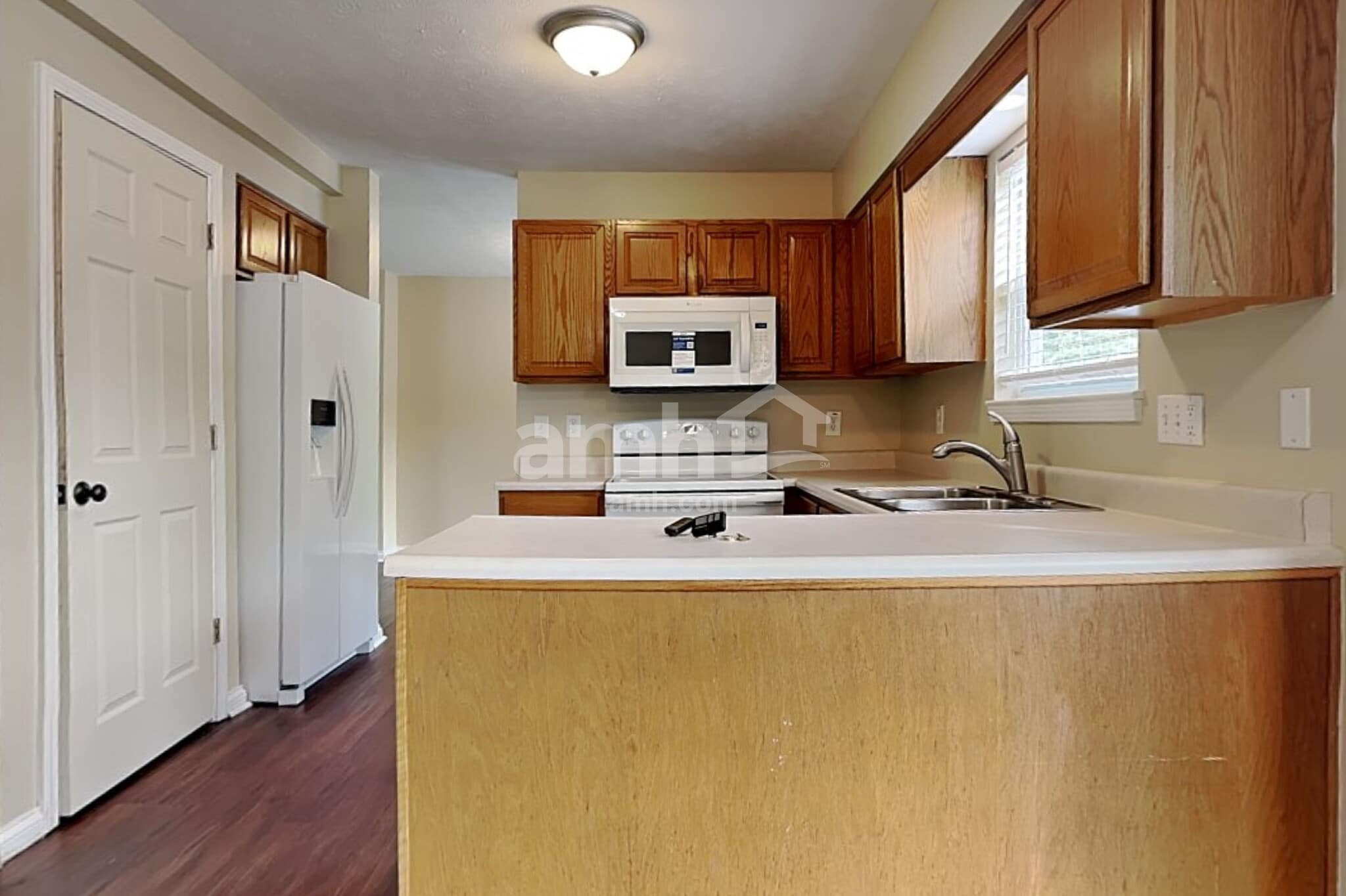 Building Photo - 8254 Rose Petal Dr