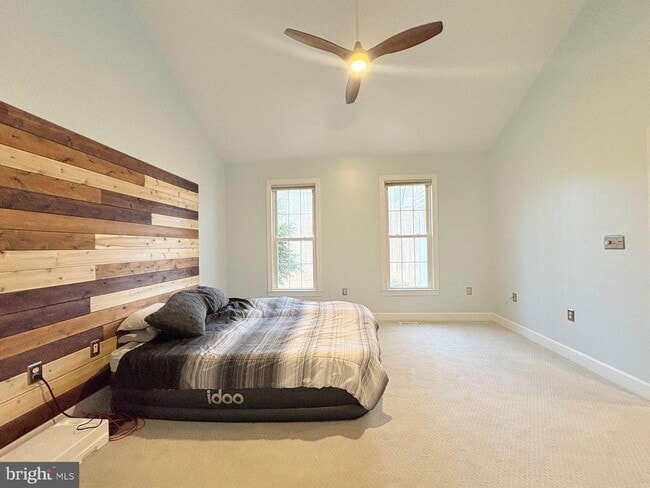 Building Photo - 5 Artillery Dr