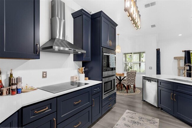Building Photo - 2482 Huron Cir