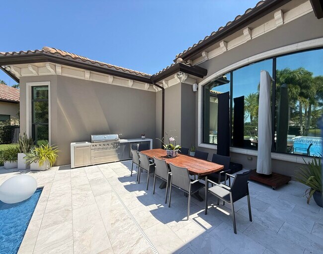 Building Photo - 16786 Crown Bridge Dr