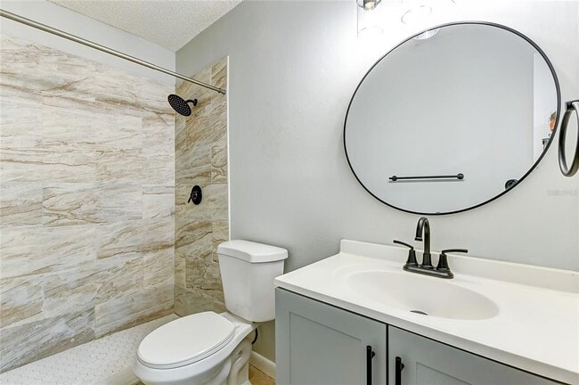 Building Photo - 1417 NE 38th St