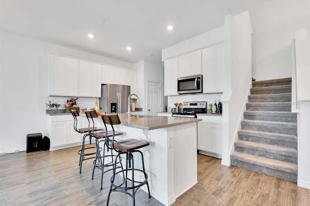 Building Photo - 15691 Willow Arbor Cir