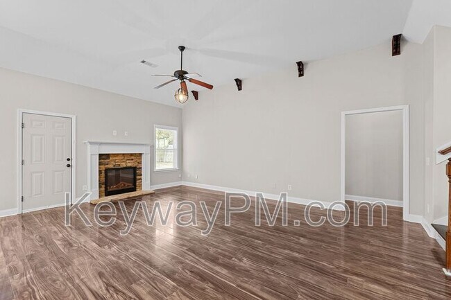 Building Photo - 716 Herrington Dr