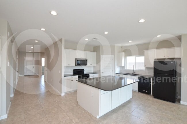 Building Photo - 36604 N Asturian Vly Wy