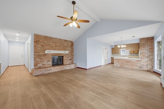 Building Photo - 7015 Pella Dr