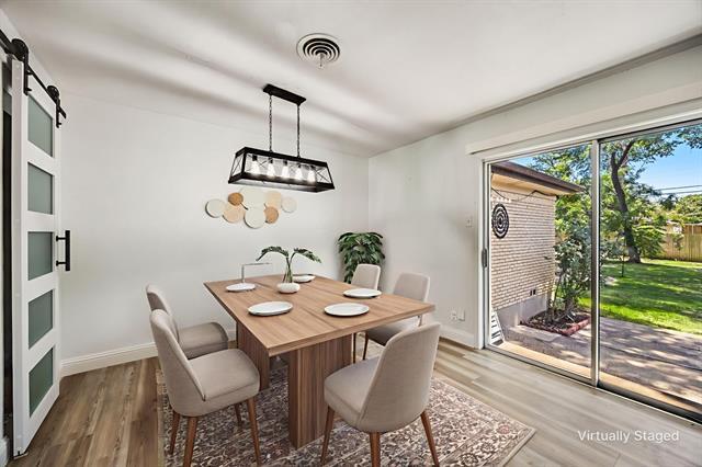 Building Photo - 404 E Alexander Ln