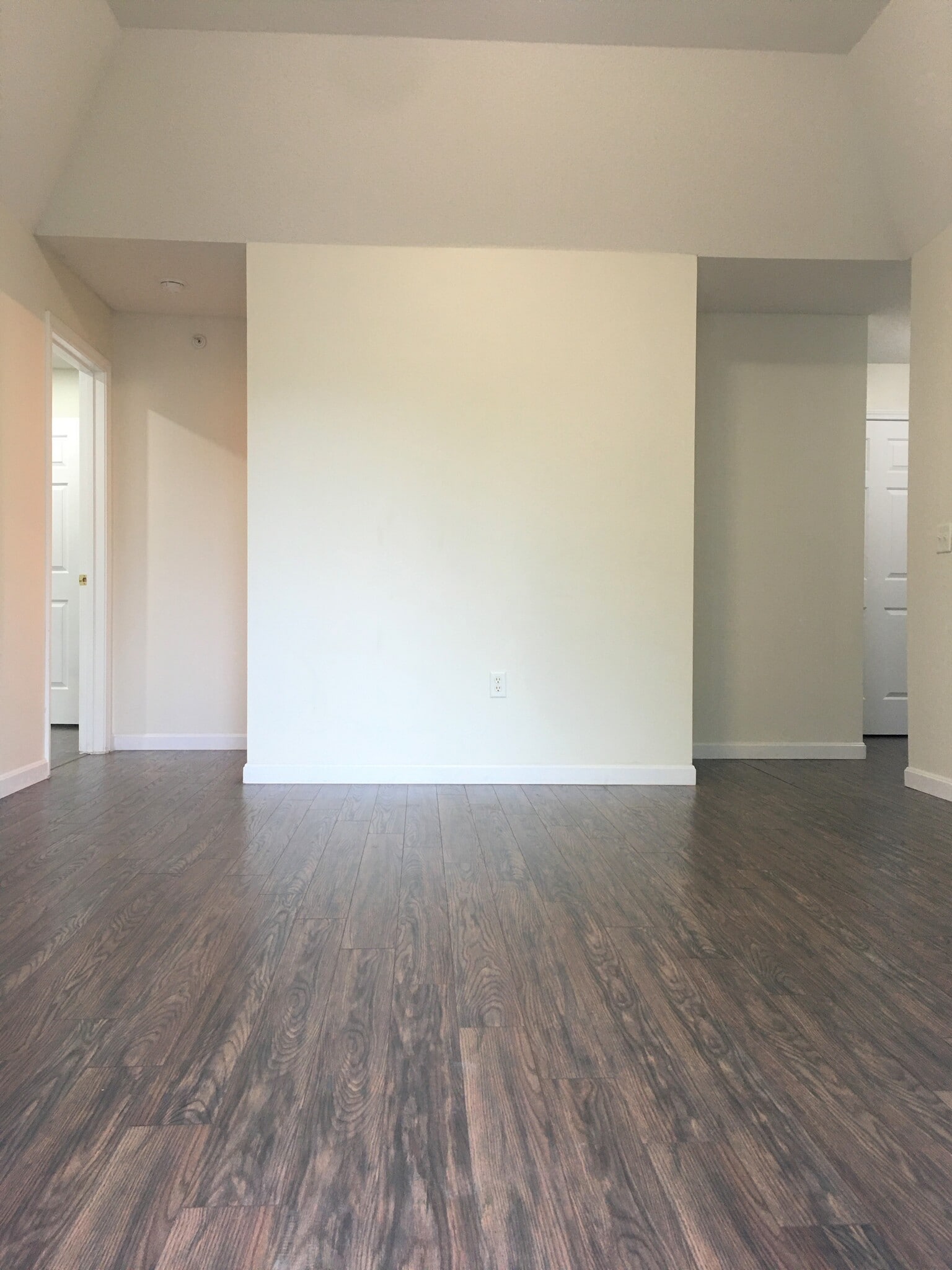 Building Photo - 100 Mill St