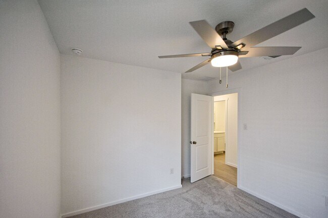 Building Photo - 429 Payton Pl