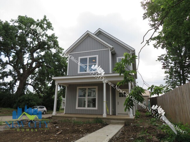 Primary Photo - Coming Soon! Newly Built 3 Bedroom 2.5 Bat...