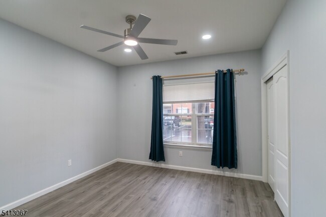 Building Photo - 514 Coppola Dr