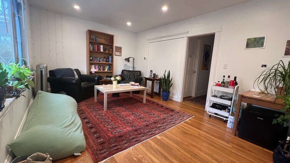 Primary Photo - 24 Chetwynd Rd