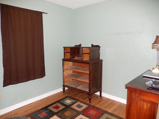 Building Photo - 4032 Elder Ln