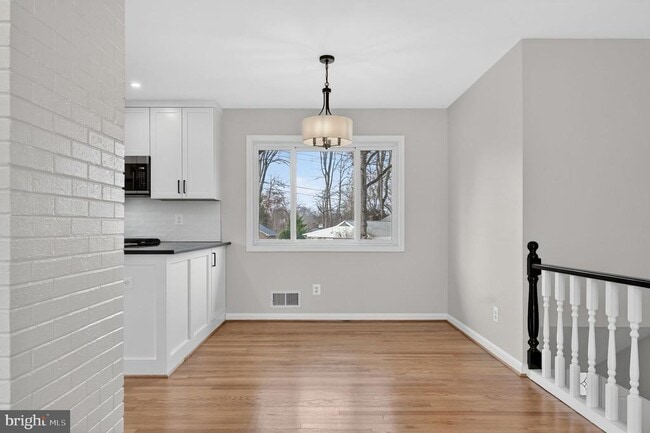 Building Photo - 7507 Murillo St