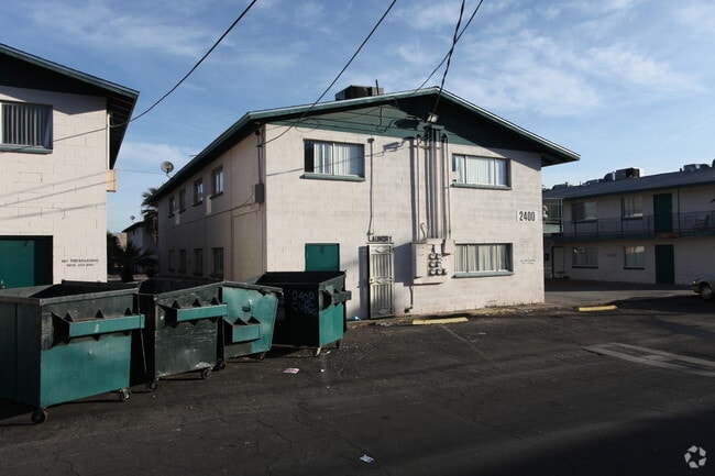Building Photo - 2400 Clifford Ave