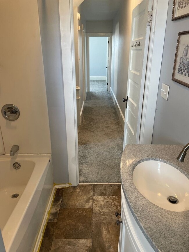 Building Photo - Spacious 3 Bedroom Townhome in Mount Joy -...