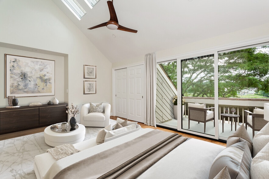 Master Bedroom - 15 River Rd