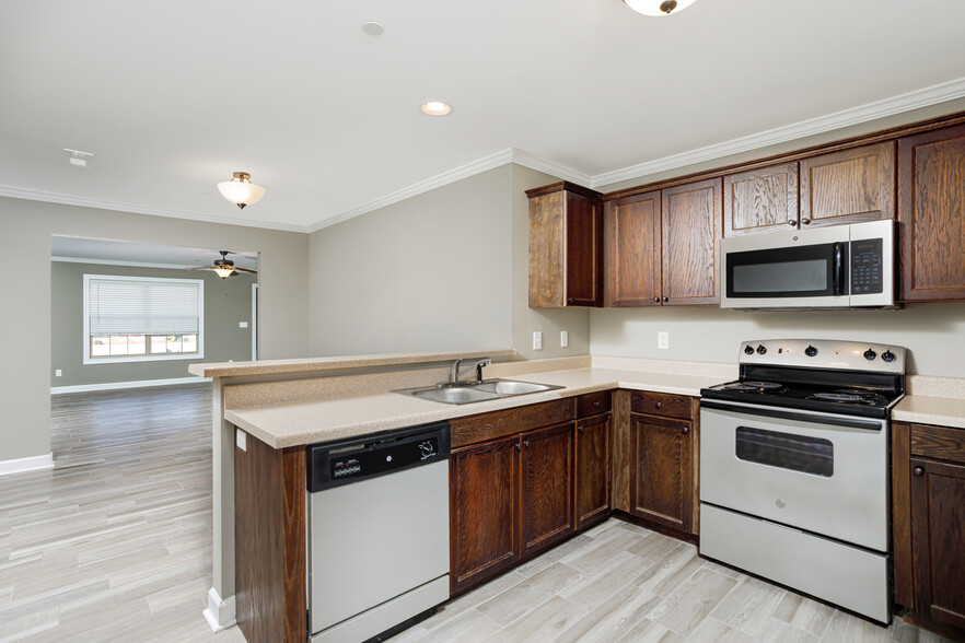 Kitchen/Dining Room - Deerfield Apartments