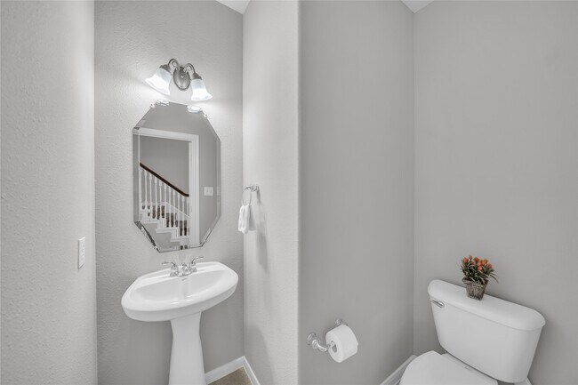 Building Photo - 17426 Memorial Blossom Dr