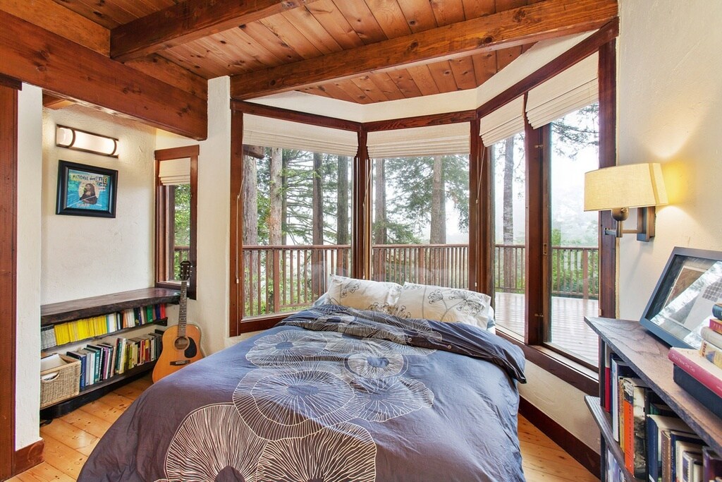 Building Photo - 14 St Jude Rd