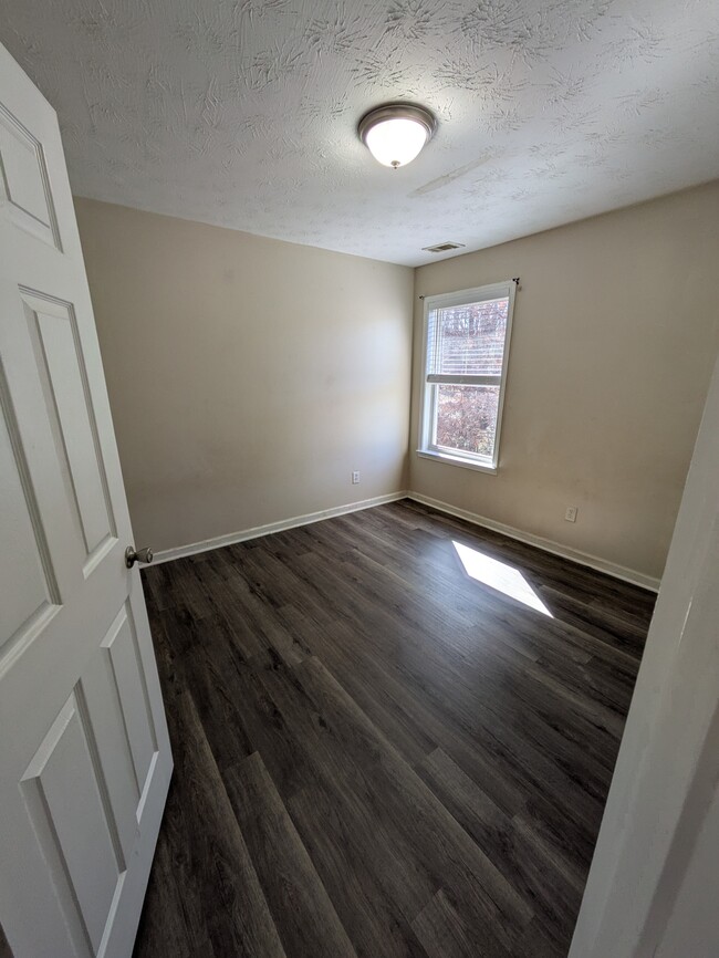 Building Photo - 375 Searchlight Dr
