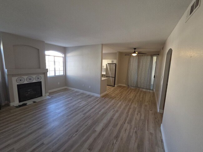 Building Photo - First-Floor 2 Bed / 2 Bath Condo