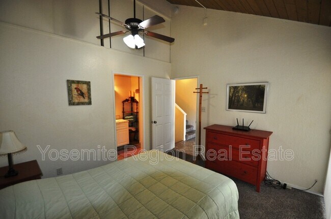 Building Photo - 12691 Junipero Serra Way